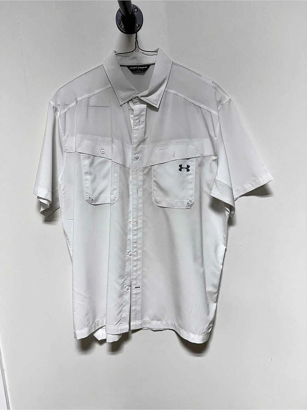 Under Armour Men's Fish Pro Hybrid Woven Short-Sleeve Shirt White - Picture 2 of 4